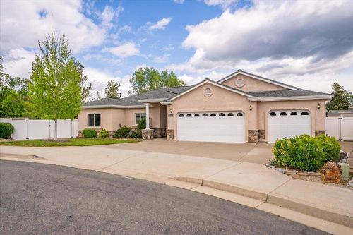 2733 Smith Ave, Shasta Lake, CA, 96019-2142 | Card Image