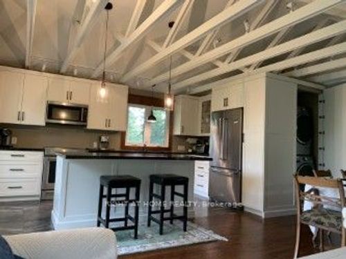 185 Uxbridge-Pickering Tline, Pickering, ON, L1Y0A4 | Card Image