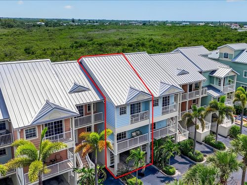 3248 Mangrove Point Dr, RUSKIN, FL, 33570-3066 | Card Image