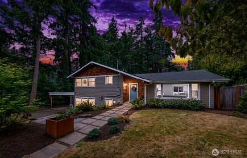19115 104th Ave Ne, Bothell, WA, 98011-2925 | Card Image