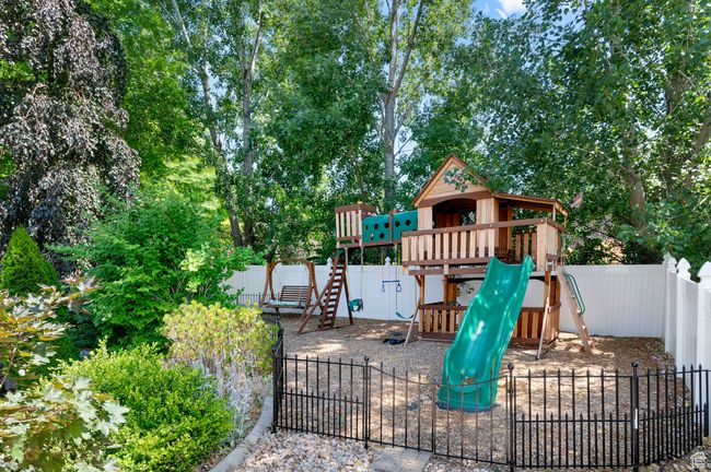 352 E Maple Dr, House other with 5 bedrooms, 4 bathrooms and 3 parking in Alpine UT | Image 31