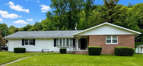 122 Saint Charles St, Nelsonville, OH, 45764-1504 | Card Image