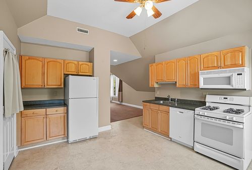apt-3-64 South St, Westborough, MA, 01581-1654 | Card Image