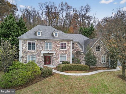 7 Woods Way, WYOMISSING, PA, 19610-3336 | Card Image