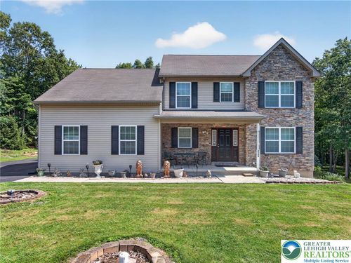 2199 Acorn Ct, Slatington, PA, 18080-3588 | Card Image