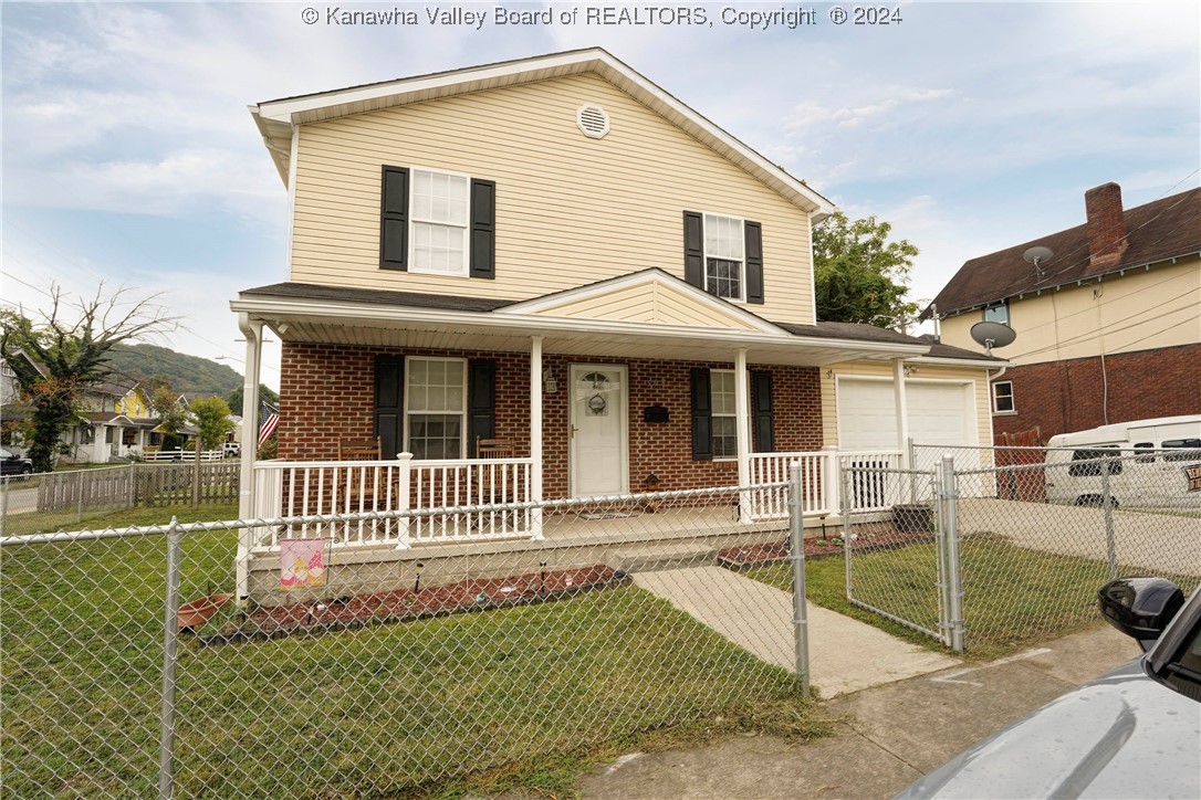 Thompson St, Charleston, WV 25311
