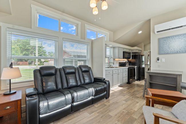 828 E Mango Way, House other with 1 bedrooms, 1 bathrooms and null parking in Rogers AR | Image 4