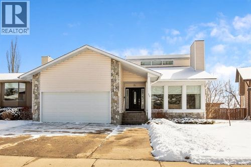 35 Parkwood Cres, Strathmore, AB, T1P1H5 | Card Image