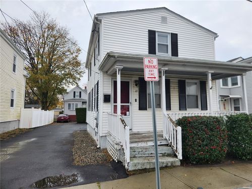 17 Rock St, Bristol, RI, 02809-3307 | Card Image