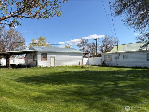 120 E Lewis St, Coulee City, WA, 99115-5118 | Card Image