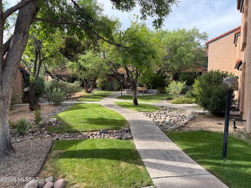 5402 N Via Del Arbolito, Tucson, AZ, 85750-6418 | Card Image