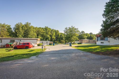 3000 Parker Court, Lenoir, NC, 28645 | Card Image