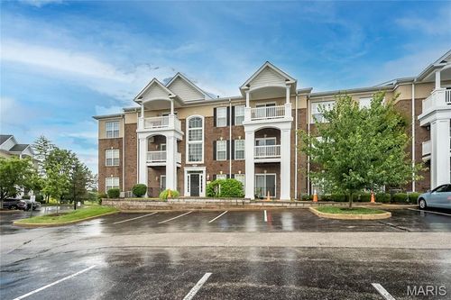 apt-306-13101 Mill Crossing Ct, Creve Coeur, MO, 63141-6185 | Card Image