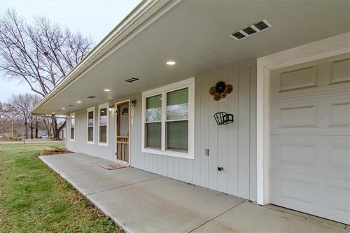 604 Vogt St, Urich, MO, 64788-7755 | Card Image
