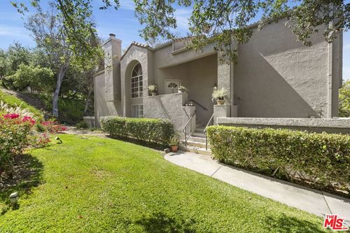 22210 Wildwood Pl, Chatsworth, CA, 91311 | Card Image