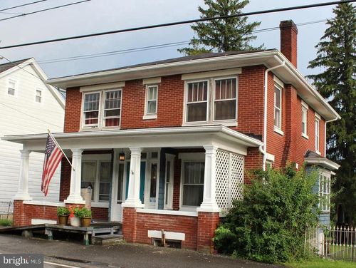 156 W Grand Ave, TOWER CITY, PA, 17980-1012 | Card Image