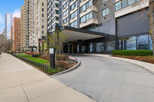 apt-5f-1440 N Lake Shore Dr, Chicago, IL, 60610-5933 | Card Image