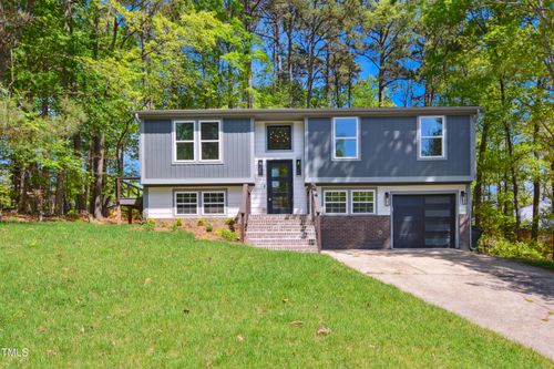 313 Crown Oaks Dr, Raleigh, NC, 27615-5012 | Card Image