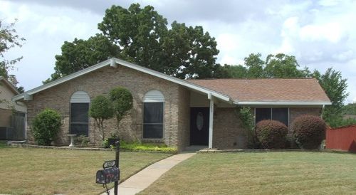 1255 Valencia Ln, Lewisville, TX, 75067-5635 | Card Image
