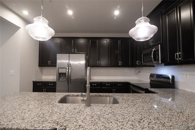 A - 8129 Wistar Creek Mews, Condo with 2 bedrooms, 3 bathrooms and null parking in Henrico VA | Image 7
