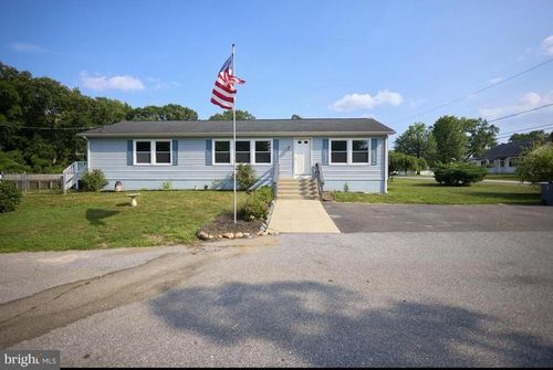 111 N Hunterdon Ave, Mount Holly, NJ, 08060-2462 | Card Image