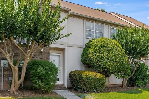 502 Bridge Ln Se, Smyrna, GA, 30082-3837 | Card Image