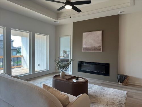 16502 S Stagecoach St, Olathe, KS, 66062-7138 | Card Image