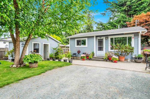 4174 Bradner Rd, Abbotsford, BC, V4X1S8 | Card Image