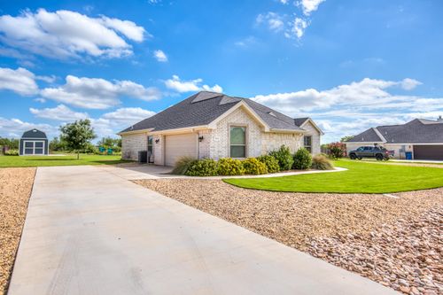 5242 Grey Wolf Ln, San Angelo, TX, 76901-1887 | Card Image