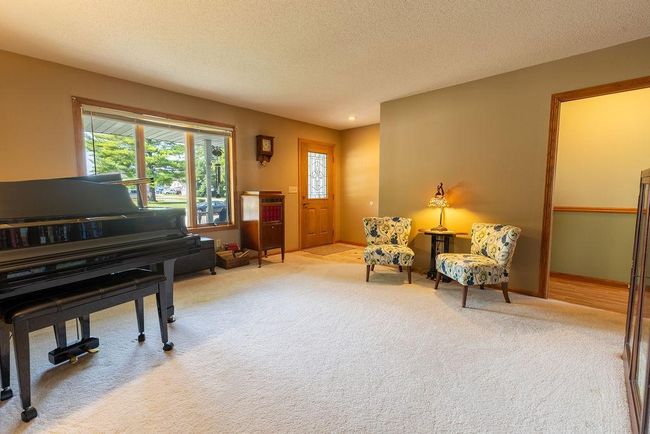 302 9 Th St N, House other with 3 bedrooms, 2 bathrooms and null parking in Kerkhoven MN | Image 8