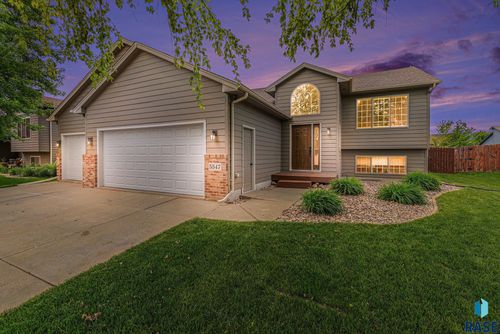 5547 S Wexford Ct, Sioux Falls, SD, 57106-7800 | Card Image