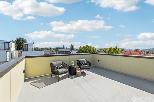 a-2653 Nw 64th St, Seattle, WA, 98107-2456 | Card Image
