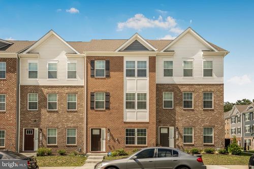 8817 Mimosa Ave, CLINTON, MD, 20735-9667 | Card Image