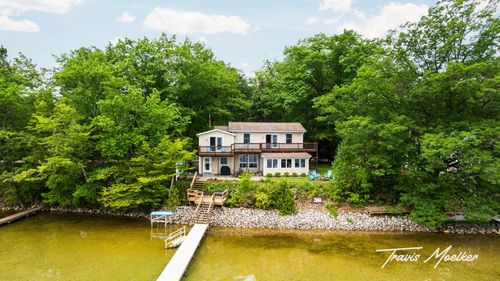 6610 Bixler Rd, Beulah, MI, 49617-9225 | Card Image