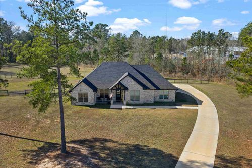 3030 Queens Way E, Marshall, TX, 75672-7819 | Card Image