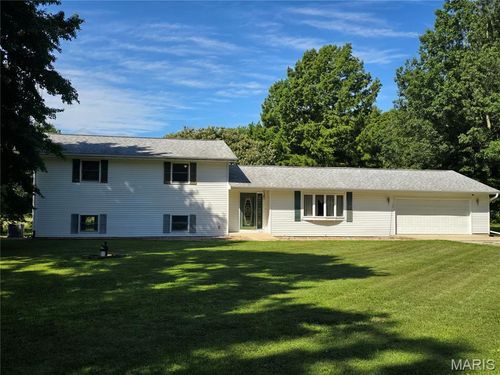 567 Lakecrest Trl, Hillsboro, IL, 62049-2406 | Card Image