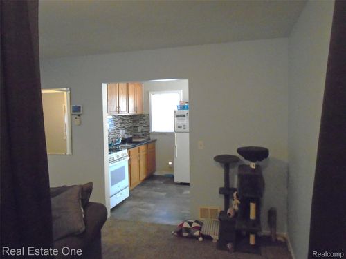 27064 Notre Dame St, Inkster, MI, 48141-2534 | Card Image