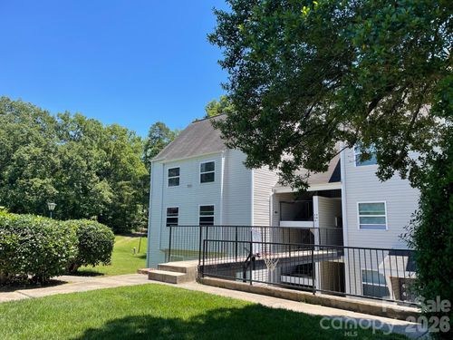 b-9119 Spyglass Pl, Charlotte, NC, 28214-2198 | Card Image