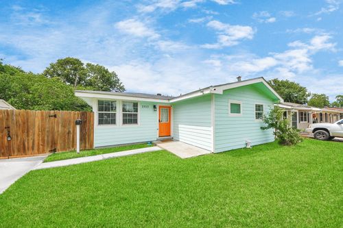 2513 Thomas Ave, Pasadena, TX, 77506-2938 | Card Image