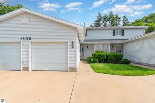 unit-b-1505 E Gaylord St, Mt Pleasant, MI, 48858-6616 | Card Image