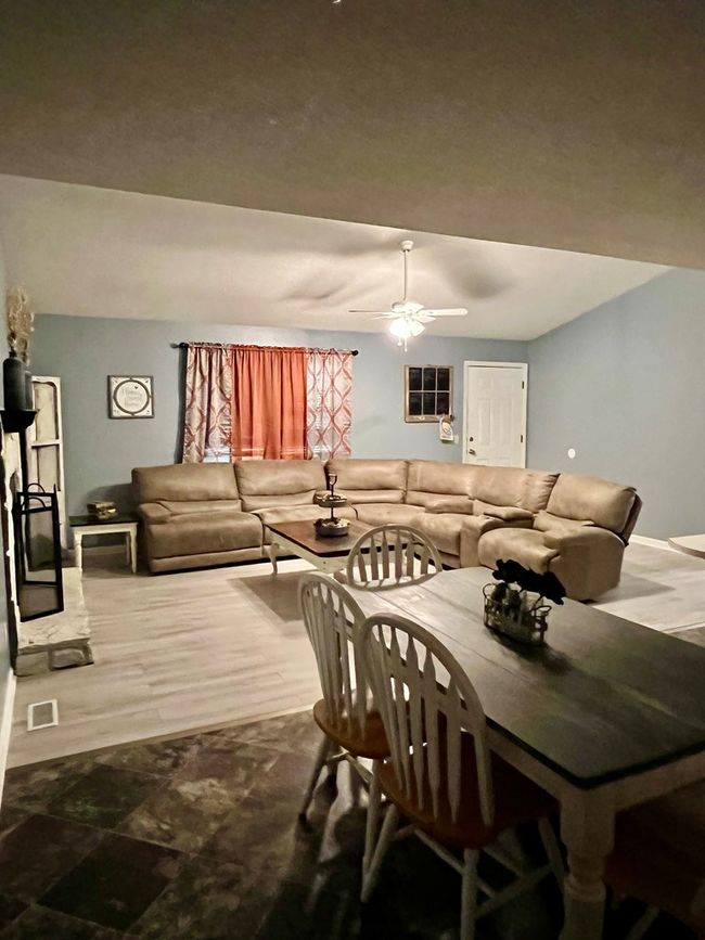 4781 Tree Top Ln, House other with 4 bedrooms, 2 bathrooms and null parking in Cohutta GA | Image 4