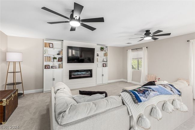 7805 Falling Pines Pl, House other with 4 bedrooms, 3 bathrooms and null parking in Las Vegas NV | Image 25