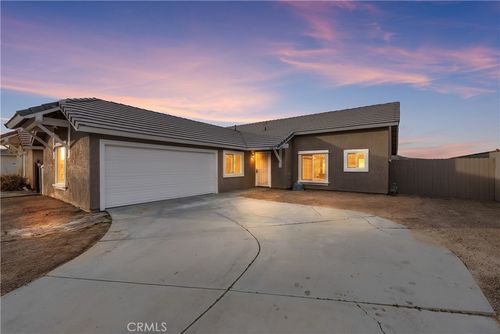 2611 Cold Creek Ave, Rosamond, CA, 93560-6873 | Card Image