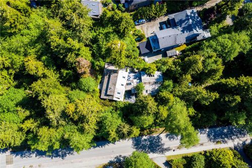 1180 Lynn Rd, Tofino, BC, V0R2Z0 | Card Image