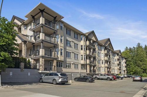 215-5438 198 Street, Langley, BC, V3A1G2 | Card Image