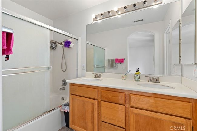 69 Serena Way, Condo with 4 bedrooms, 3 bathrooms and 2 parking in Stanton CA | Image 32
