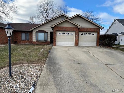 10 Old Orchard Ln, Glen Carbon, IL, 62034-3025 | Card Image