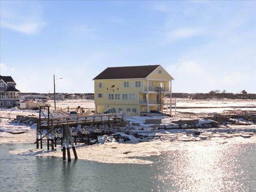 23 River St, Seabrook, NH, 03874-4848 | Card Image