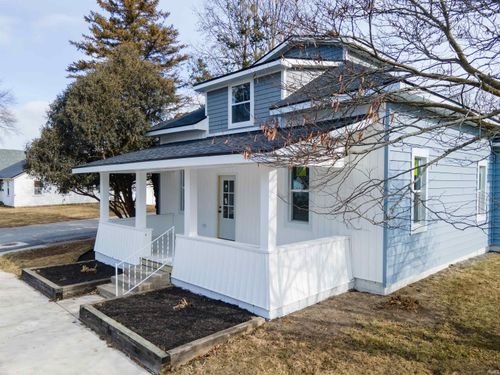 432 N Main St, Fairmount, IN, 46928-1632 | Card Image