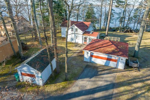 19975 Merritt Ave, Chippewa Lake, MI, 49320-5148 | Card Image